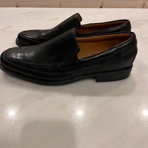 Clarks Collection Loafers Dress Shoes Slip On Comfort Black Leather 8.5 - Picture 2 of 8